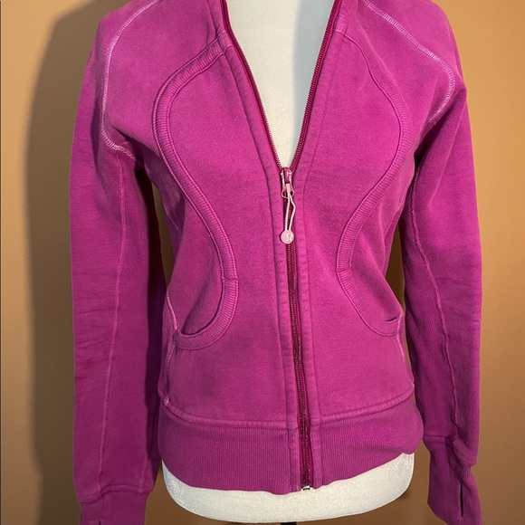 3/60 Deal ! Lululemon scuba hoodie - Picture 7 of 9